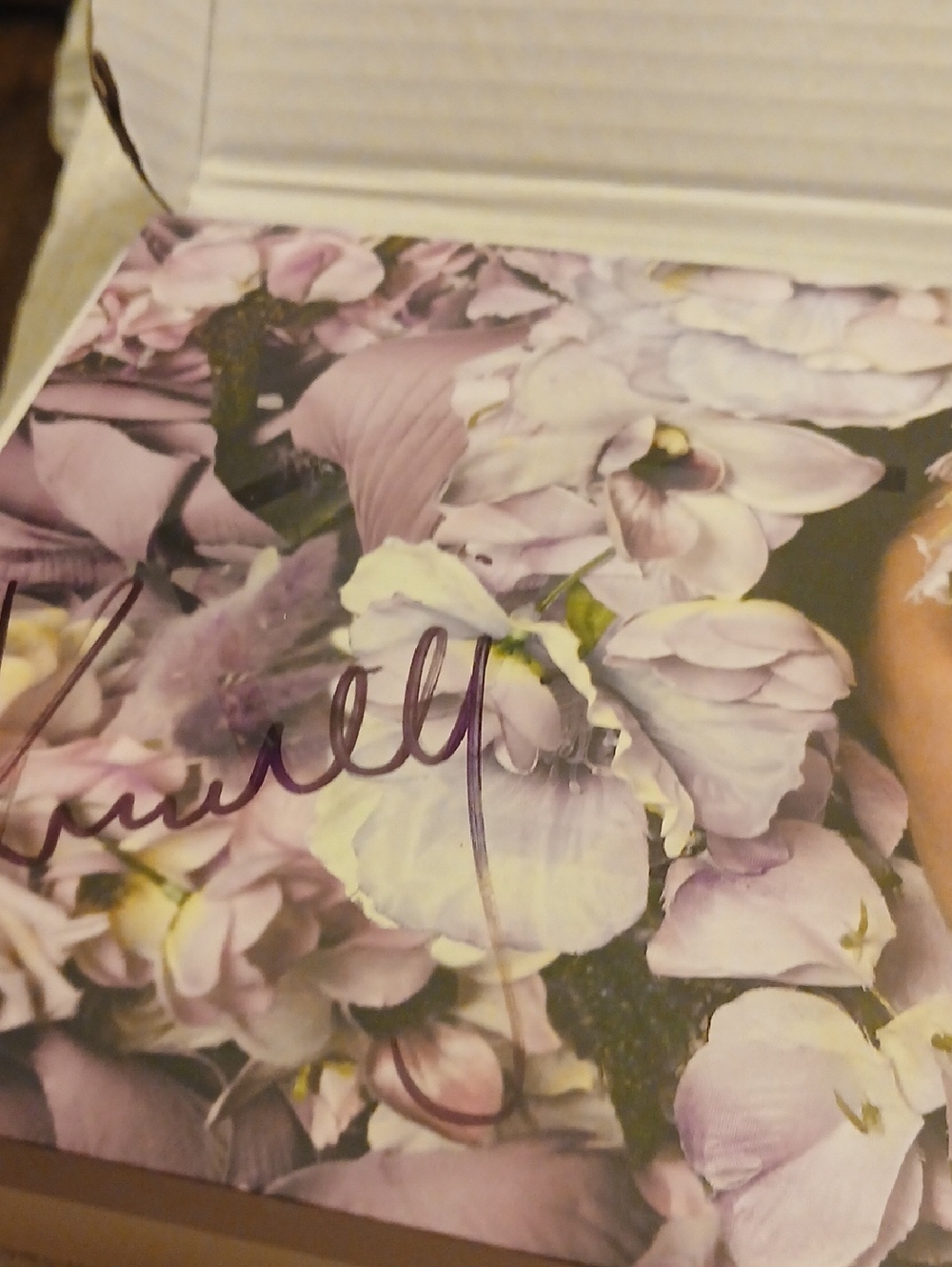 Make Up - Picture 4 of 5